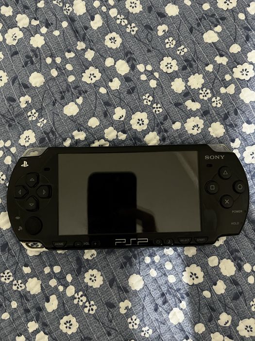Продам игровую приставку PSP SONY