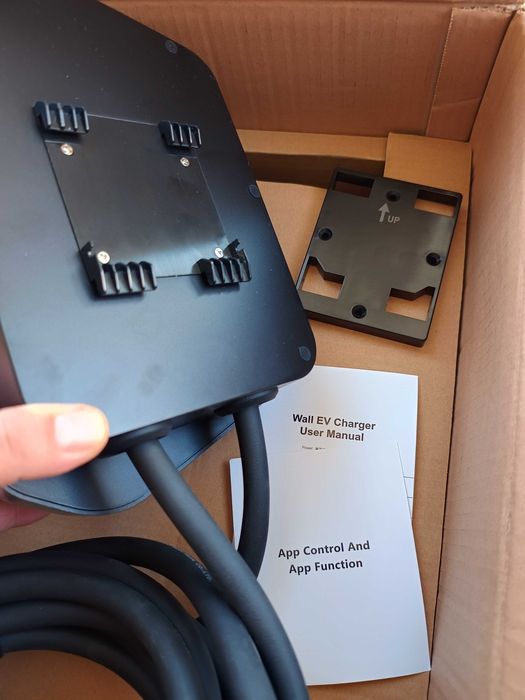 Зарядна Станция за Електромобил с WiFi, 7 kW, Тип 2, за Стенен Монтаж