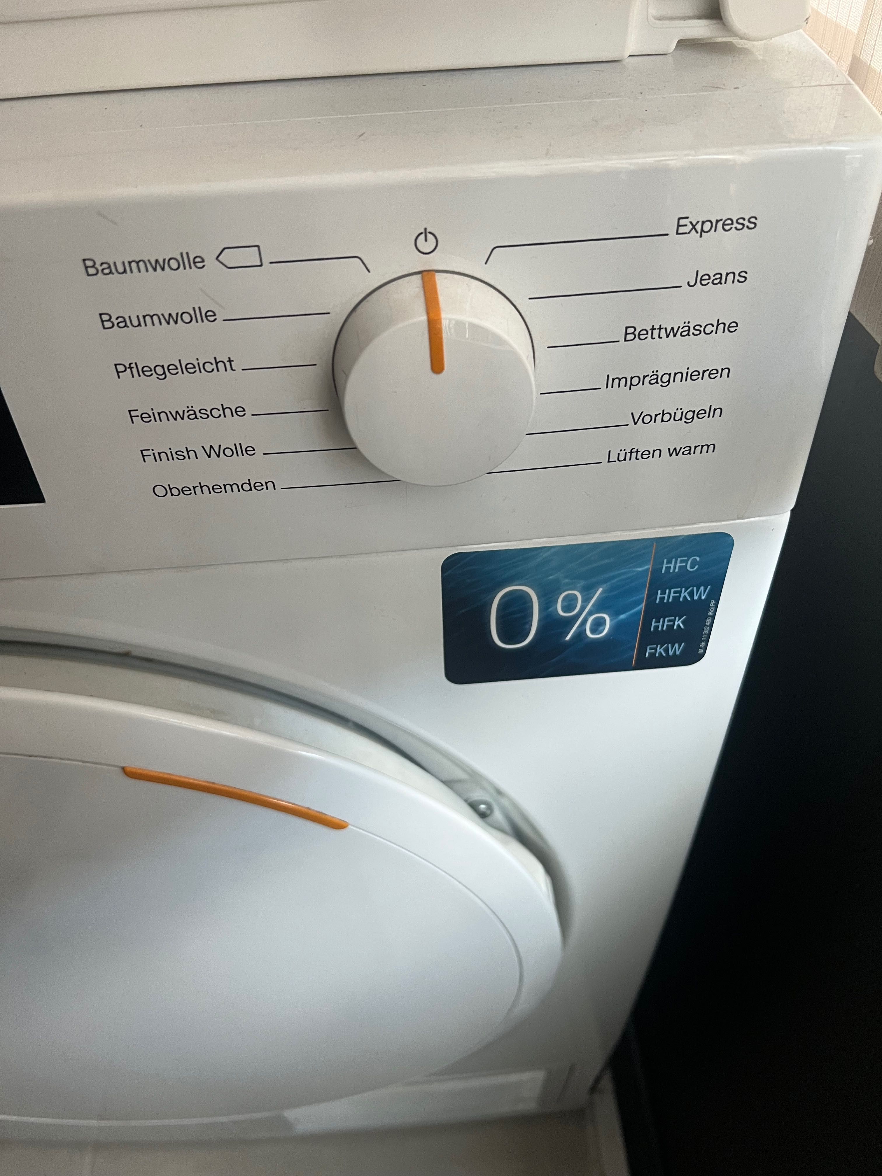 Сушилня Miele TWB140