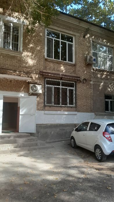 Продаётся 2х комнатная высокопотолочная квартира в районе Телеграф