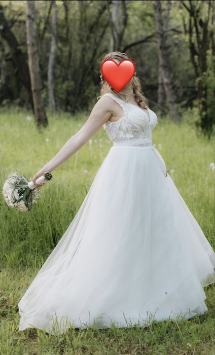Rochie mireasa stil printesa fara maneci