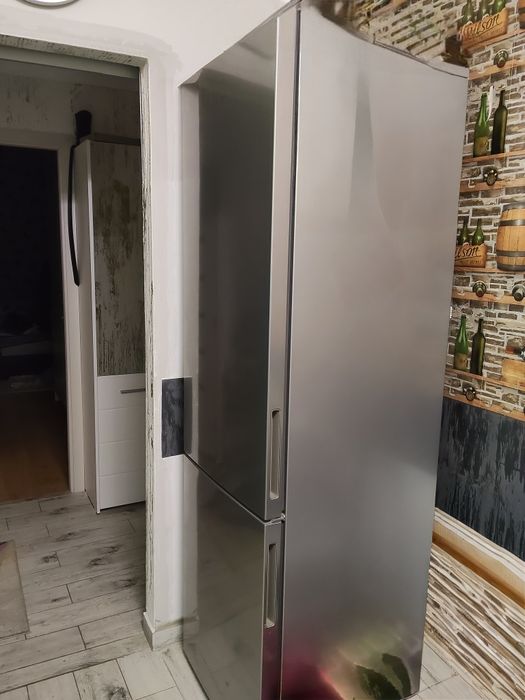 Vând Frigider Arctic