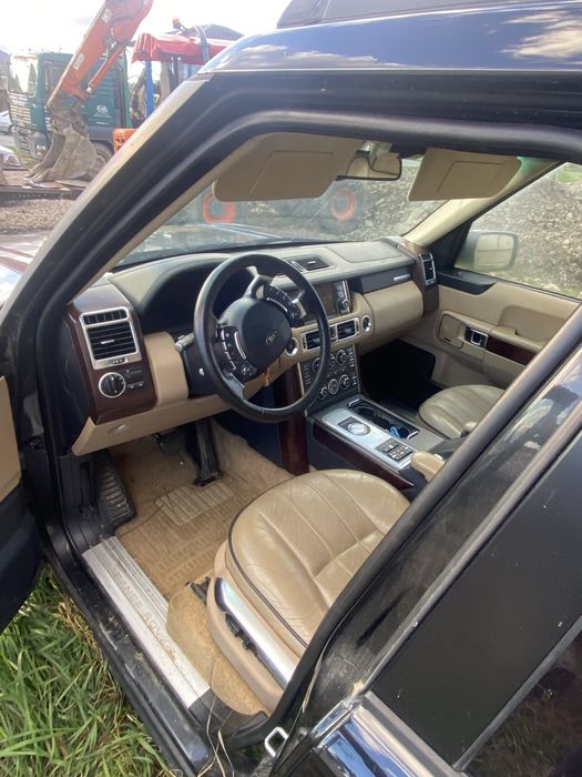 Range rover vogue an 2012 pentru dezmembrari