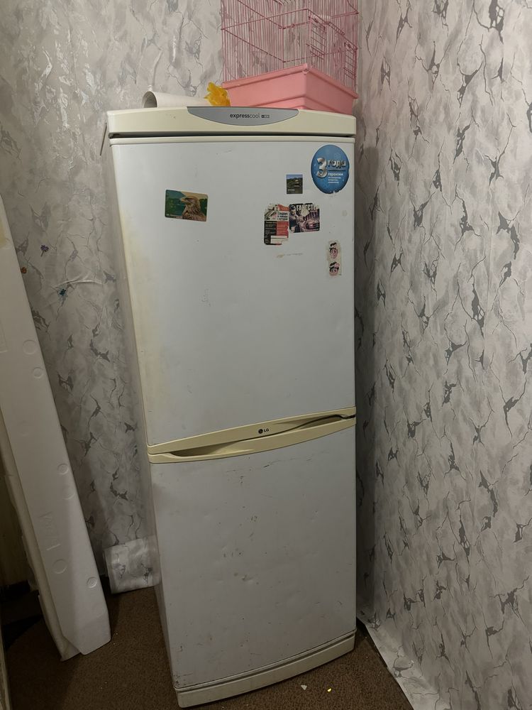 Продам холодильник б/у