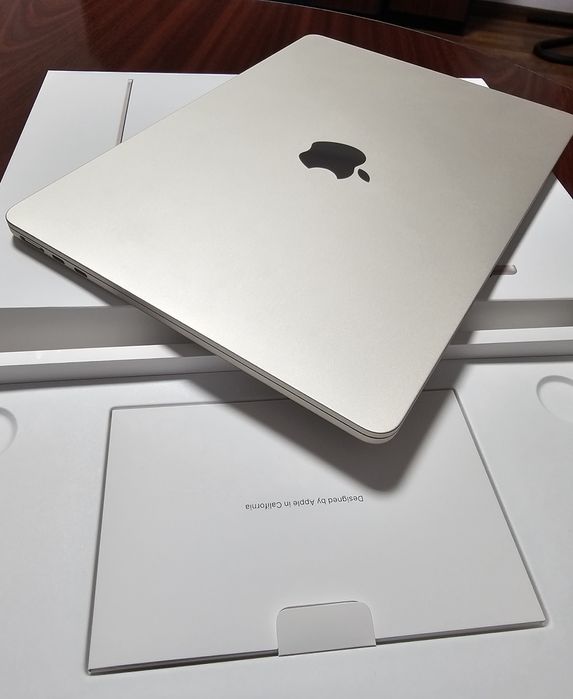 Laptop Apple MacBook Air 13 M2, 13.6" Retina Display 16GB, SSD 256 GB