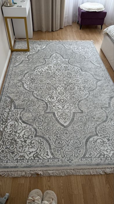 Ковер Ковер Продаю практически в отоичном состоянии ковер