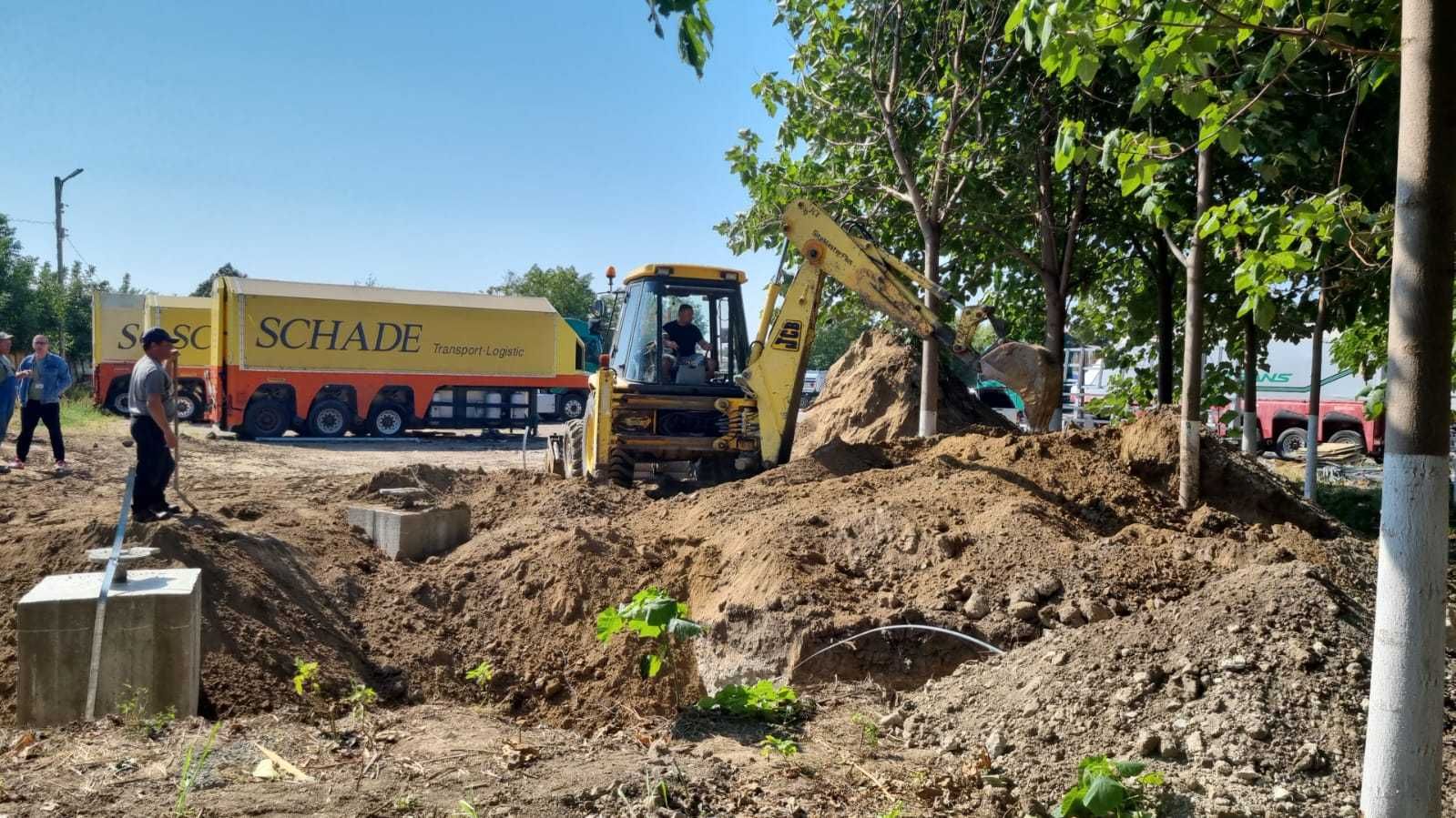 Pamint negru pt gradina închirieri buldoexcavator
