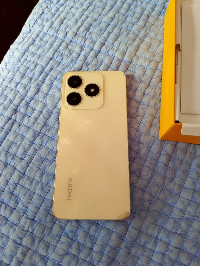 Realme C61 продам