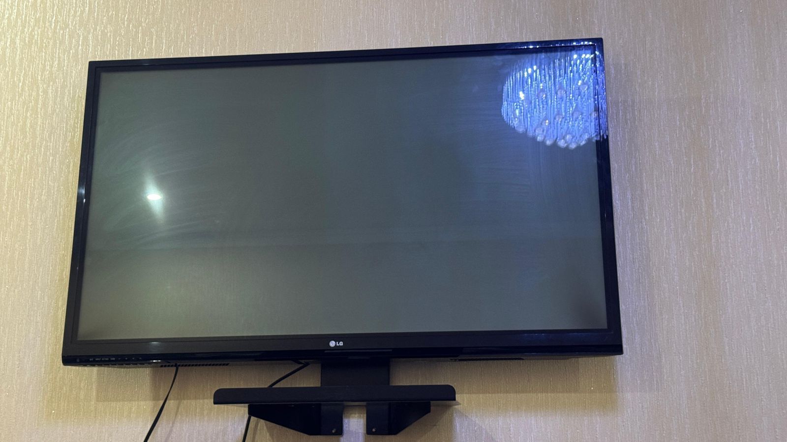 Телевизор  LG  в отличном состоянии