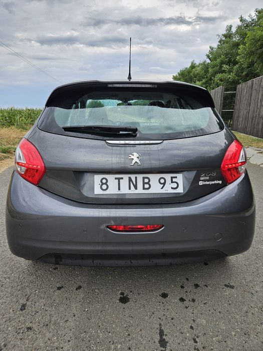 Peugeot 208 - 1.6 HDI - Impecabil