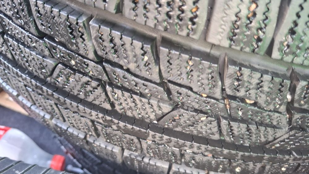 Зимние шины б/у в хорошем состоянии