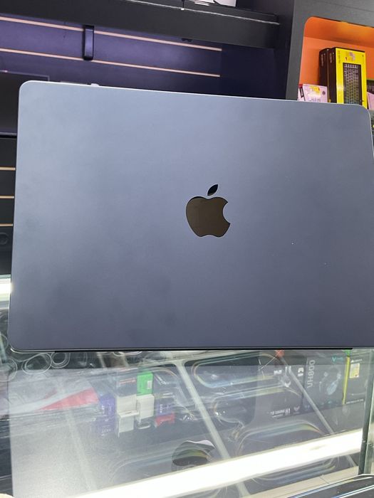 MacBook Air 13 M4 16GB/256GB sotiladi narxi 849