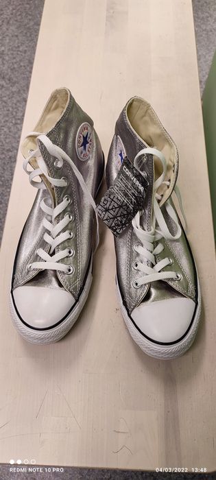 Vând teniși Converse unisex nr 42