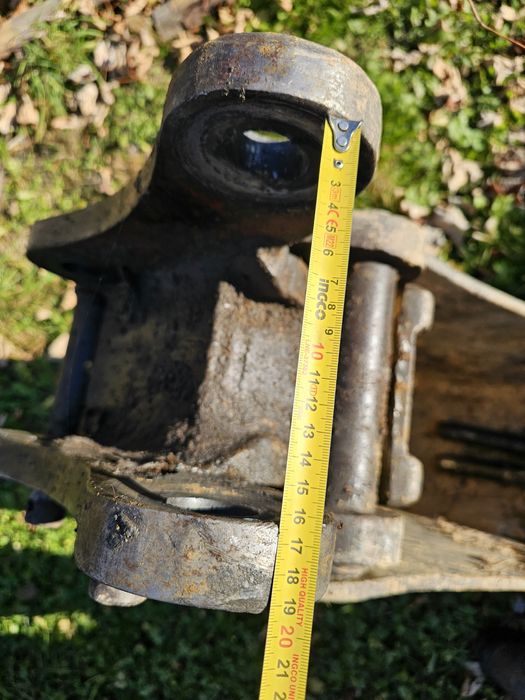 Cupă buldoexcavator