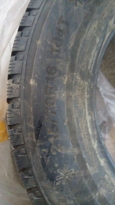 Зимный шина бу комплект