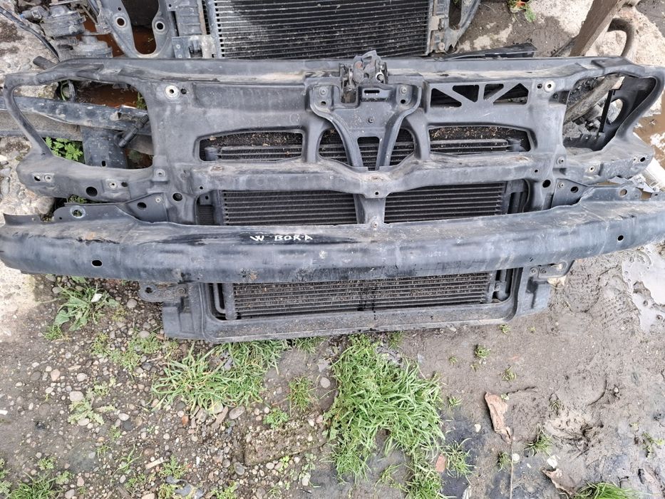 Tragăr complet cu radiatoare Wolswagen Bora