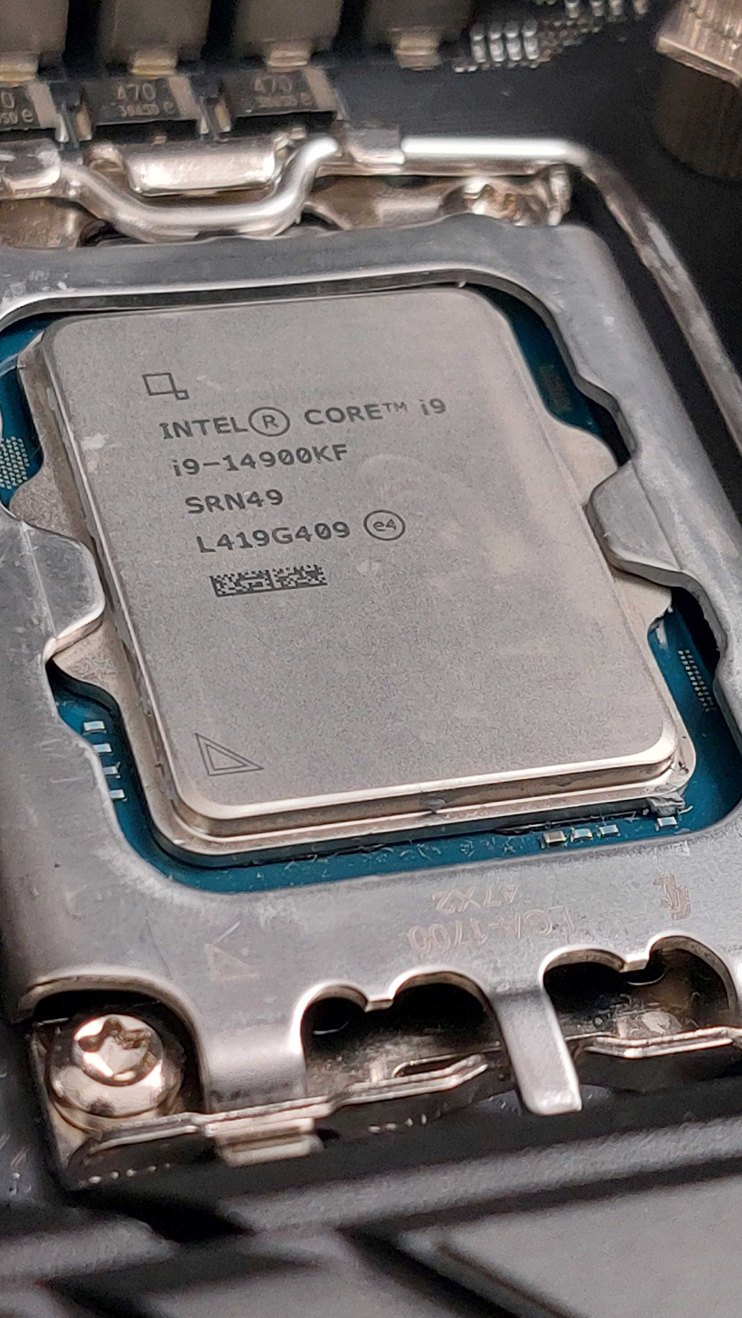 Комплект Z790 Asus Maximus Hero Apex Encore + i9-14900KF