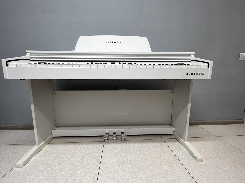 Продаётся KURZWEIL KA-130