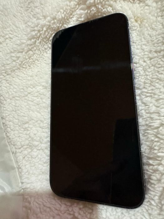 Vand/schimb iphone 14 pro max purpel