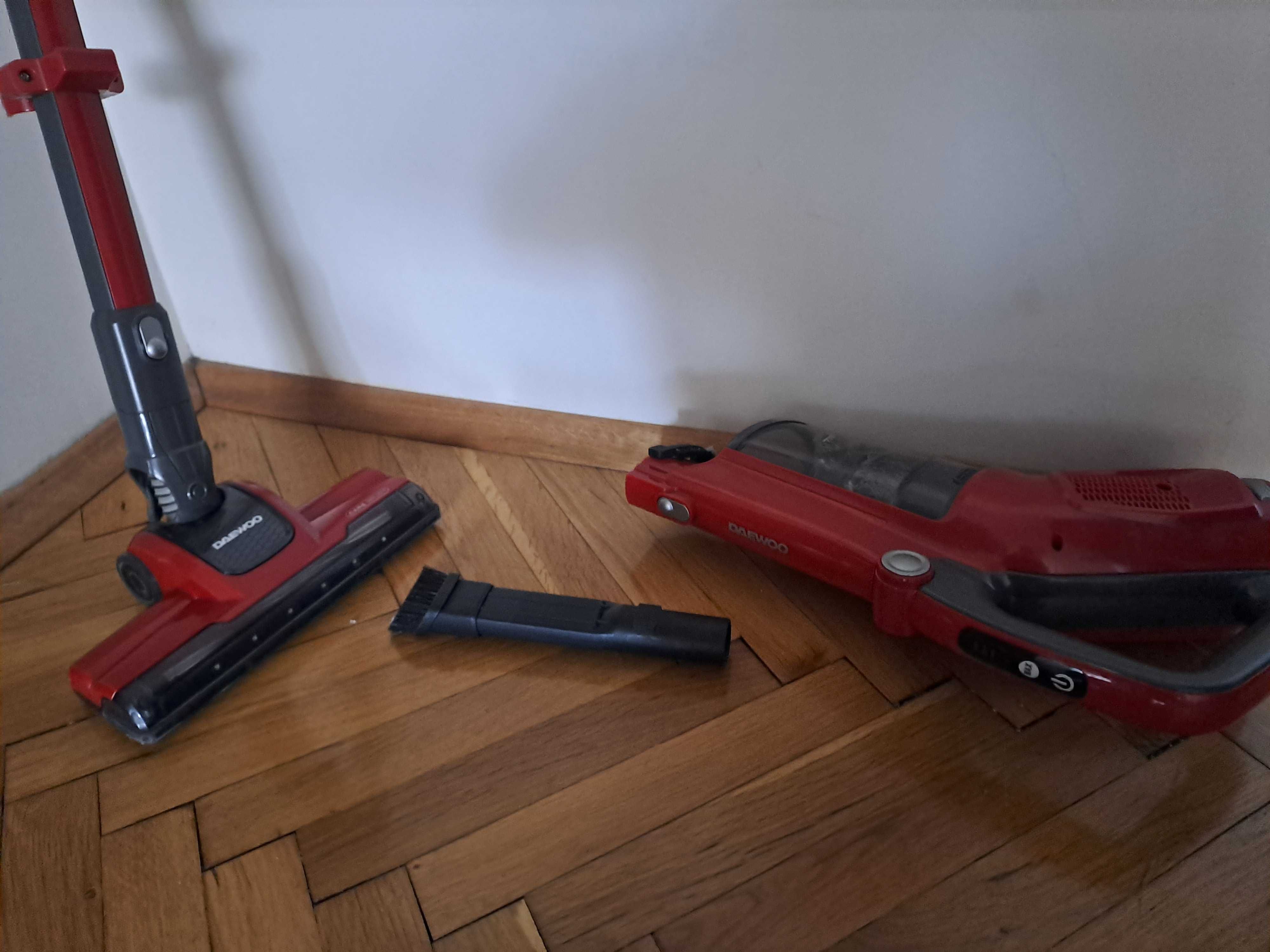 Вертикална прахосмукачка Daewoo 9 в 1 RSH-310GR