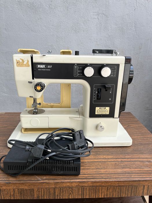 Masina de cusut electrica Pfaff