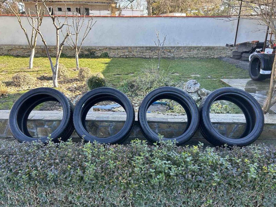 Гуми 295/35/R21 4 броя