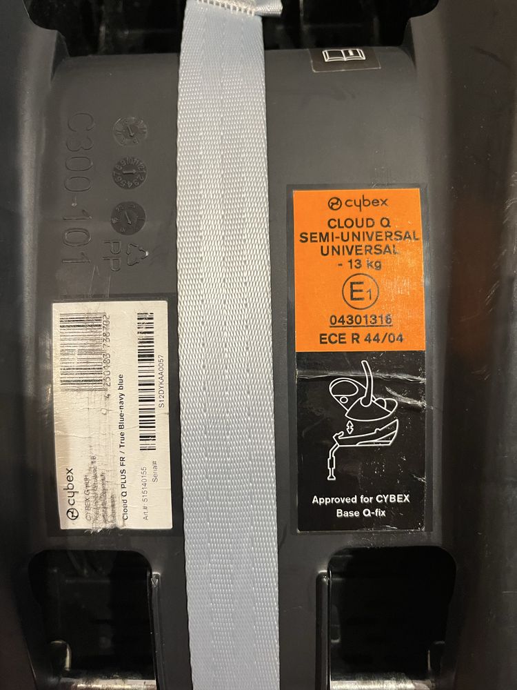 Cybex cloud q + base q fix + адаптери кош за кола с основа