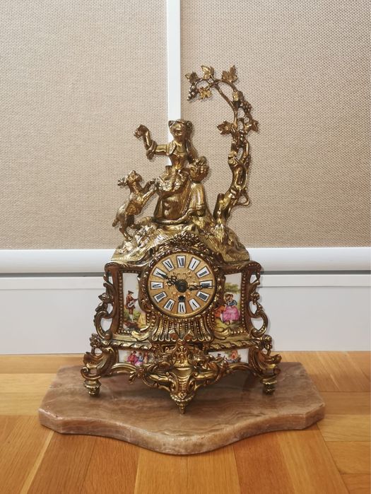 Часовник френски бароков каминен бронз керамика уникален супер запазен