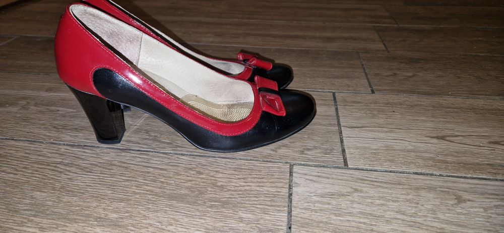 pantofi cu toc, mărimea 39