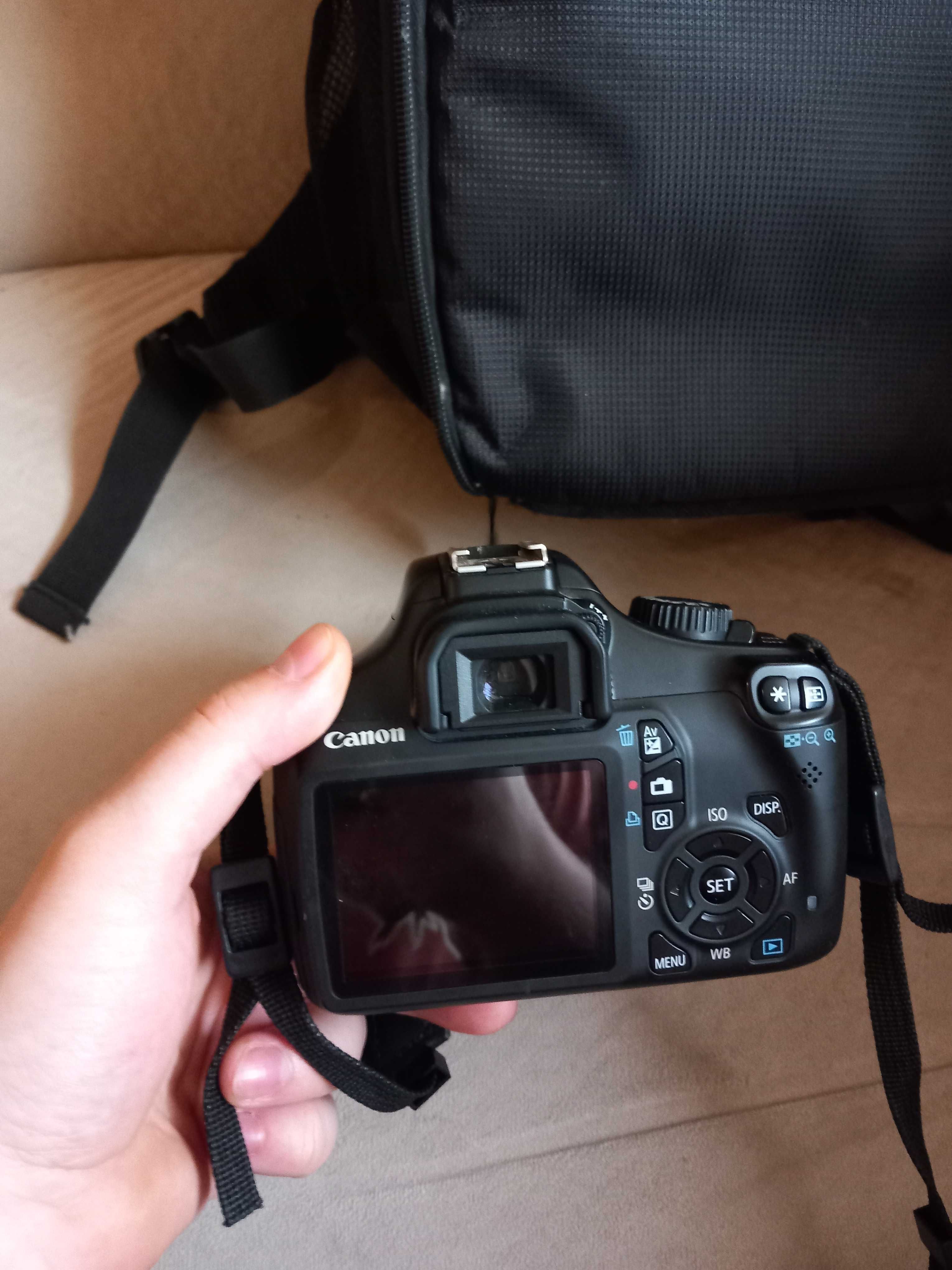 Фотоапарат Canon eos 1100d