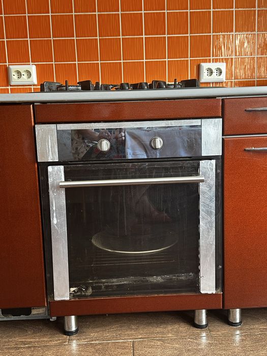 Продам встраиваемую духовку