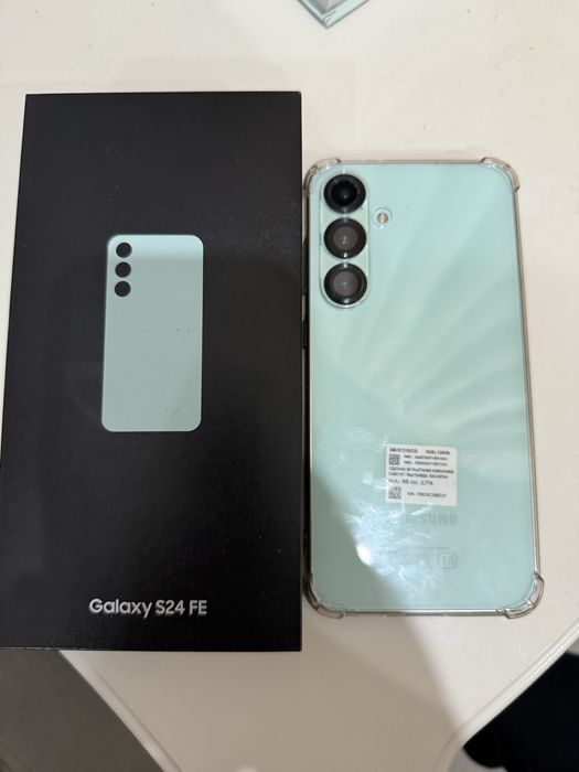 Продам Galaxy S24 FE.  128гб