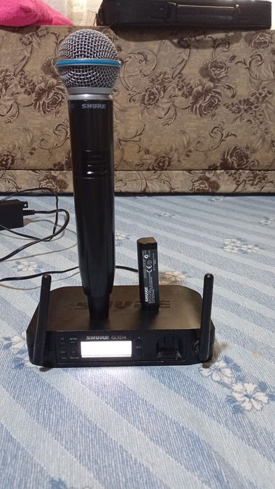 Microfon Shure GLXD4 Microfon Shure Beta 58 A