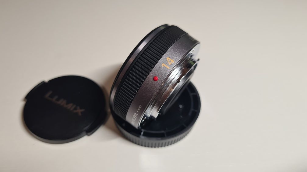 Panasonic Lumix G 14mm F2.5