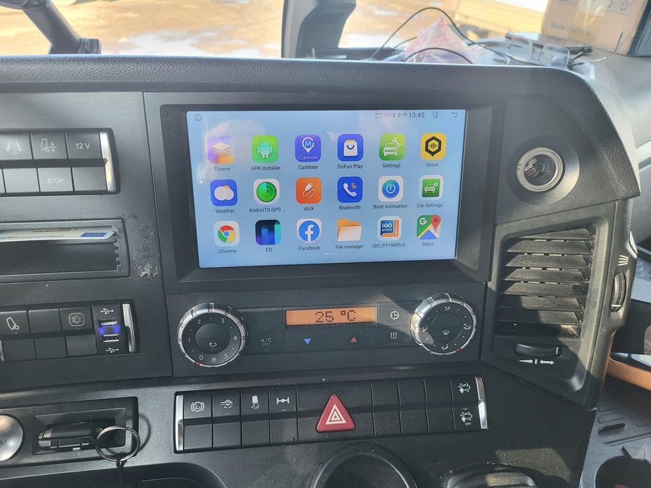 Navigatie 9 inch Mercedes Actros/Atego 2011-2023  Car Play/Android Aut