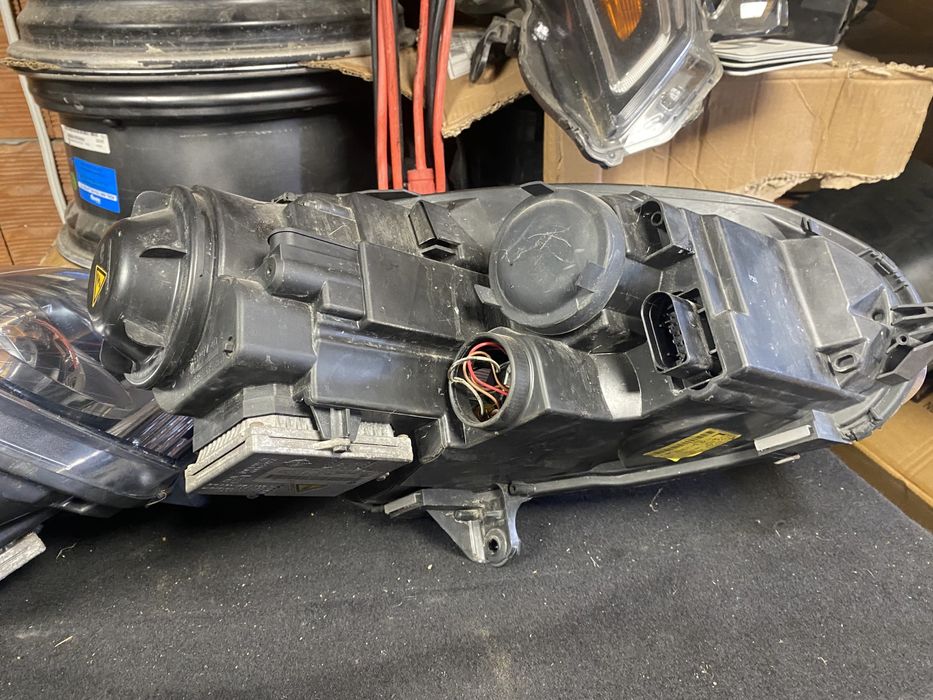 Фарове за vw golf 5 оригинални ксенон