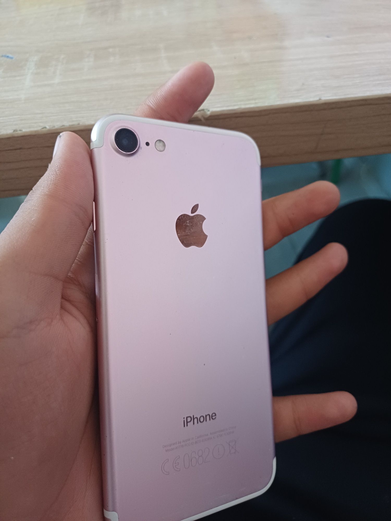 Apple 7 128gb Holati yaxshi
