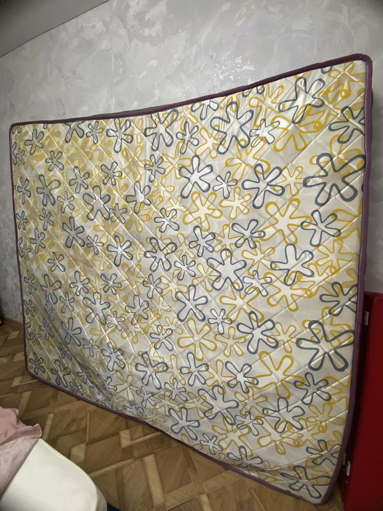 Продам хороший матрас