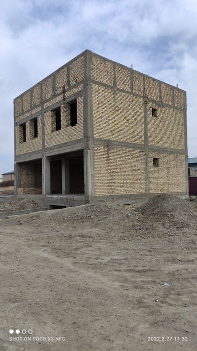 Qurilishi tugalanmagan bino