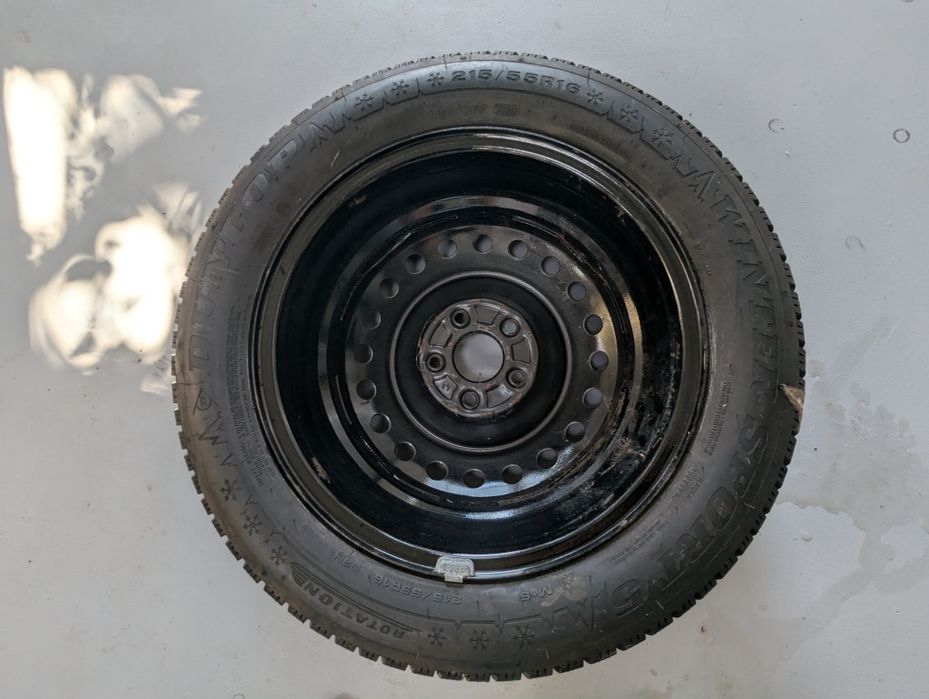 Jante R16 5x114.3 + Dunlop Winter Sport 5 215/55 93H M+S