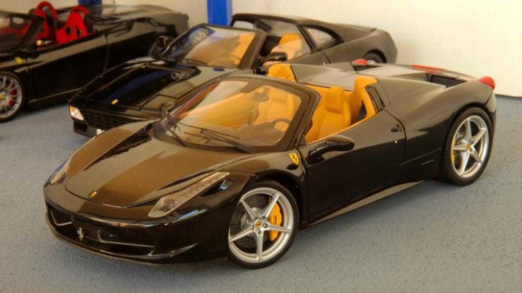 Macheta Ferrari 458 Spider HotWheels ELITE Nou 1/18