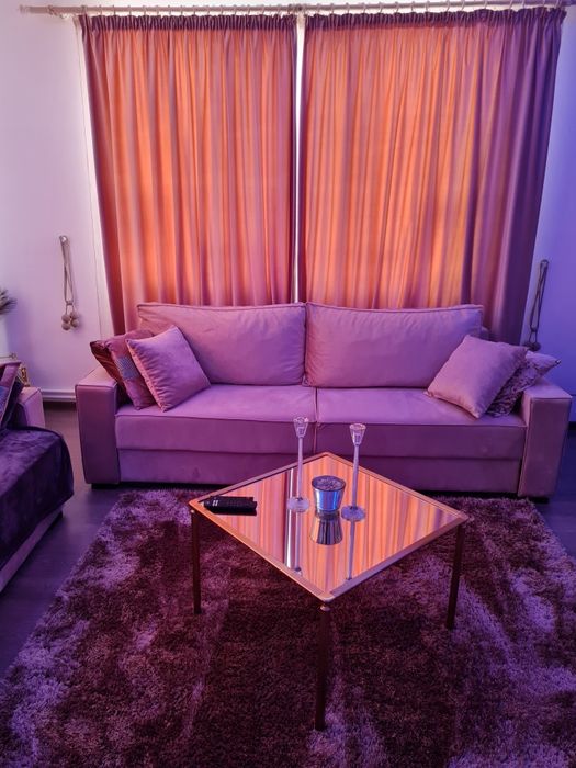 Vand canapele catifea!