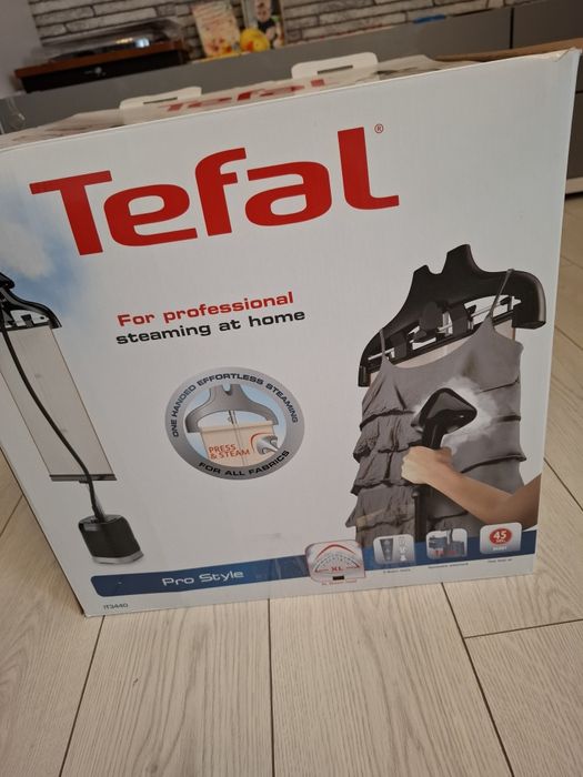 Aparat călcat vertical cu aburi  - Tefal