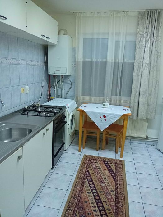 Vand apartament,urgent