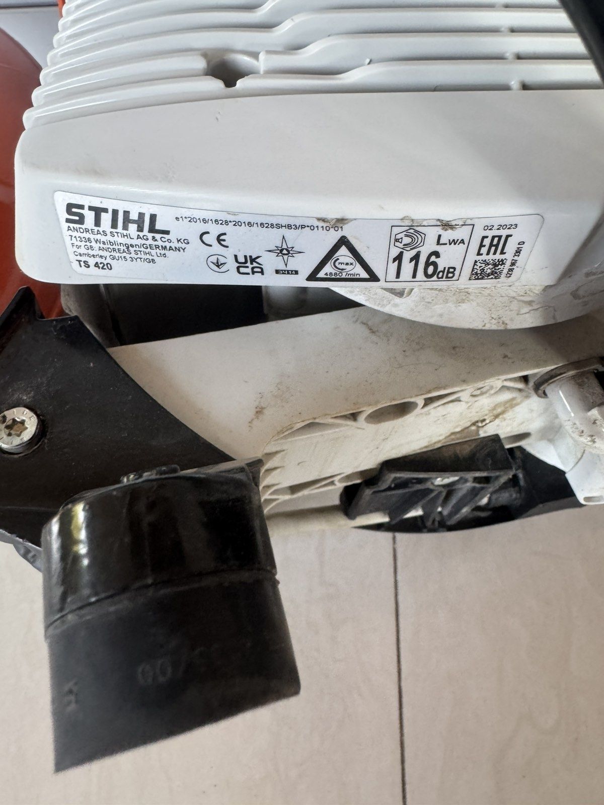 STIHL TS 420 Ръчен фугорез