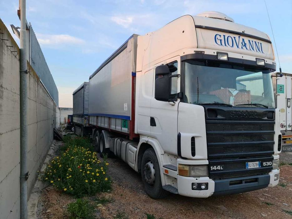 Vând pentru cereale SCANIA 530, basculabil