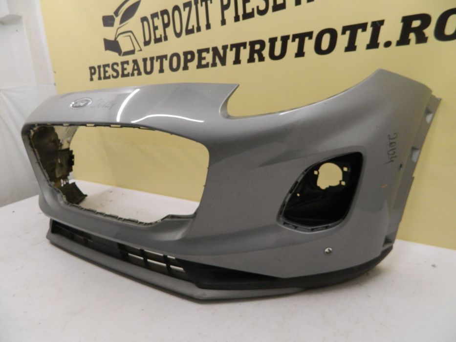 Bara fata Ford Puma, 2019, 2020, 2021, 2021, L1TB-17757-A, fisurata in partea de jos,include spoiler cu ornament fisurat in partea dreapta.
