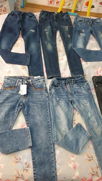 Lot blugi băiat 7-8 ani