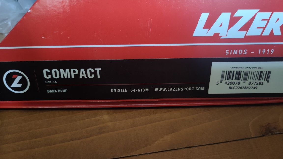 Каска Lazer Compact