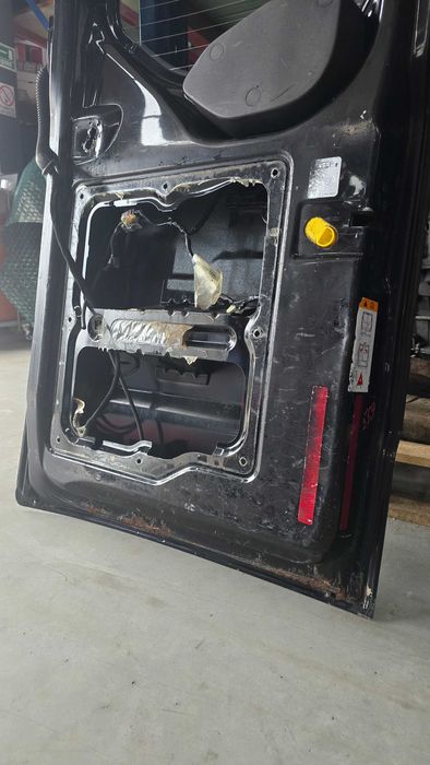 Usa Culisanta  dreapta model cu geam  pentru Ford Transit Custom 2015